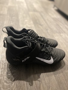 nike men's alpha menace elite 2 football cleats