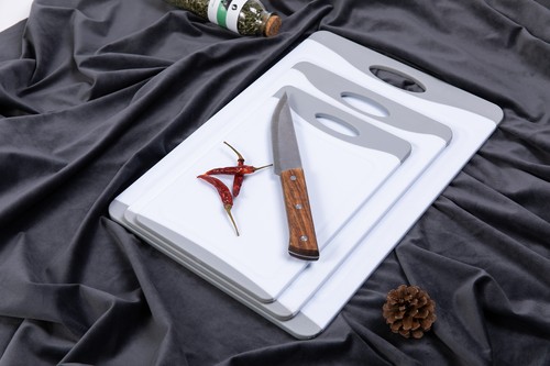 White Poly Cutting Board Set with 3 Different Sizes - Picture 5 of 7