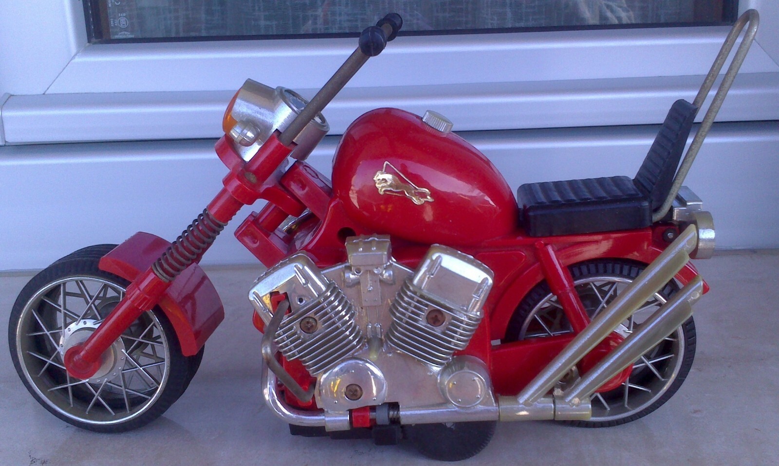 Picture 1 of 4