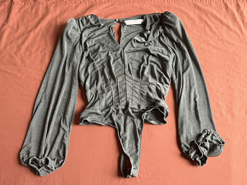 Body envolvente ASTR the label para mujer Shimmy lentejuelas sobrepelliz, verde. - Imagen 2 de 8