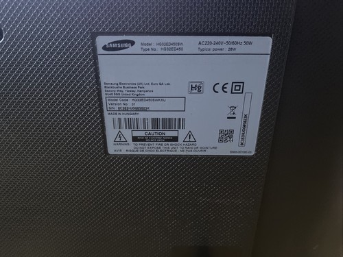Samsung 32" HG32ED450SW LED TV - Freeview - USB - HD (Cracked Screen) - Picture 3 of 10