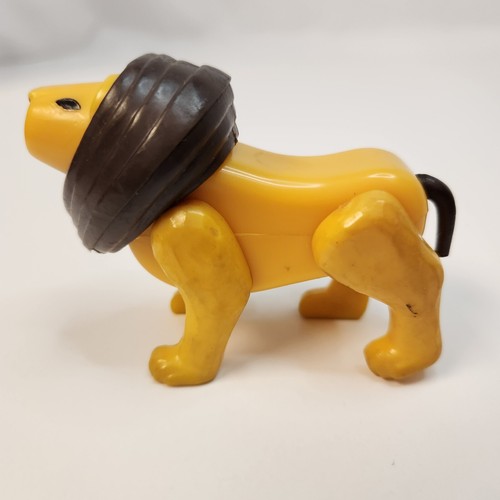 Vintage Fisher Price 70's Little People Circus Train Lion 3.5 in - broken tail - Picture 7 of 10