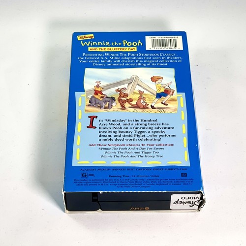 Walt Disney Home Video WINNIE THE POOH & THE BLUSTERY DAY Vhs Tape 1991 - Picture 4 of 5