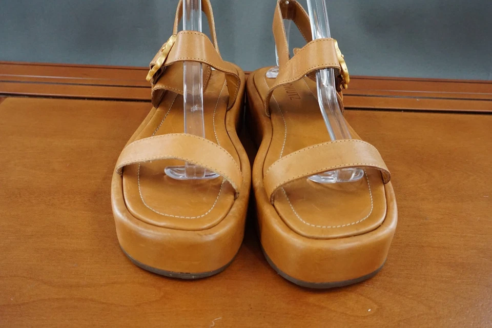 Sandalia plataforma ondulada Schutz para mujer 7 zapatos cuero marrón hebilla cabestrillo cómodo Foto 2 de 4