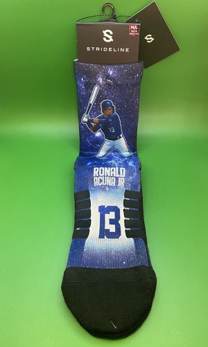 Strideline Ronald Acuna JR  MLB Players Socks Size M/L (8-12) - Picture 1 of 4