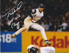 TONY WOMACK  ARIZONA DIAMONBACKS  2001 WS CHAMPS   ACTION SIGNED 8x10