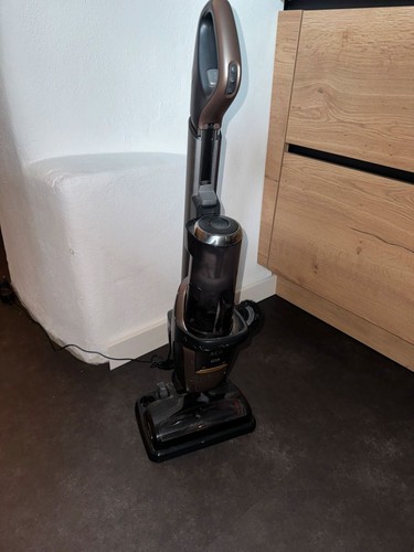 AEG FX9-1-MBM Multifunktions Akku Staubsauger / beutellos - Bild 2 von 7