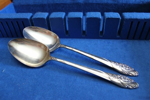 Oneida Community Silverplate Evening Star 8-3/8" Table Serving Spoon (x2) GUC - Picture 5 of 5