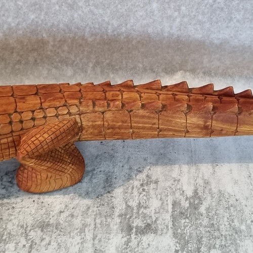 Wooden Handcrafted Crocodile Crikey Shell Eyes 59cm Long PLS Read Repaired Tail - Picture 4 of 24