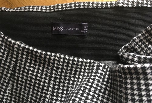 M & S WOMENS PULL ON B/W CHECK JEGGINGS ~ 16 REGULAR ~ 28” INSIDE LEG ~ 70% POLY - Picture 4 of 9