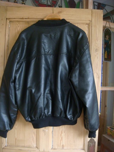 Vintage Gruppo V Italian Black Faux Leather Quilted Lining Bomber Jacket XL - Picture 2 of 6