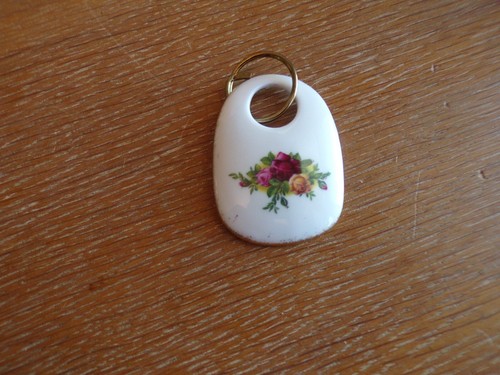 Baratijas de cocina Choice Royal Albert Old Country Roses porcelana de hueso: ventilación/anillo para pastel - Imagen 31 de 38