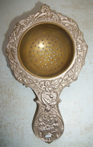 VINTAGE ENGLISH TEA STRAINER ~ VERY ORNATE