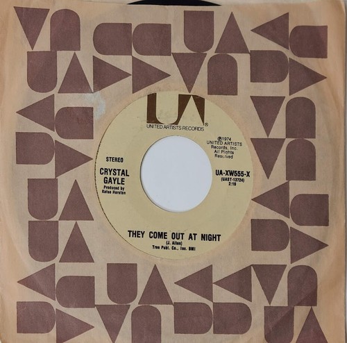 Crystal Gayle Wrong Road Again / They Come Out At Night 45 RPM Vinyl 1974 UA - Picture 3 of 8