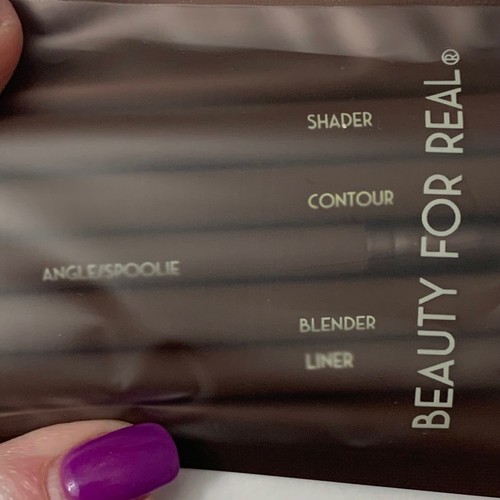 Beauty For Real Set di pennelli da trucco 5 pezzi - Foto 3 di 3