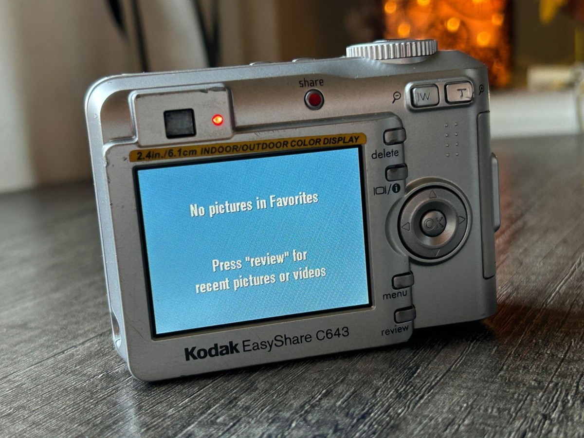 Kodak EasyShare C643 6.1MP Digital Camera – Point & Shoot, Y2K Era