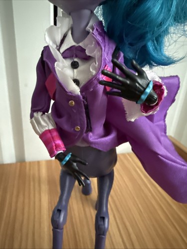 Monster High Avea Trotter Freaky Fusion Doll | Monster High Horse Doll - Picture 3 of 8