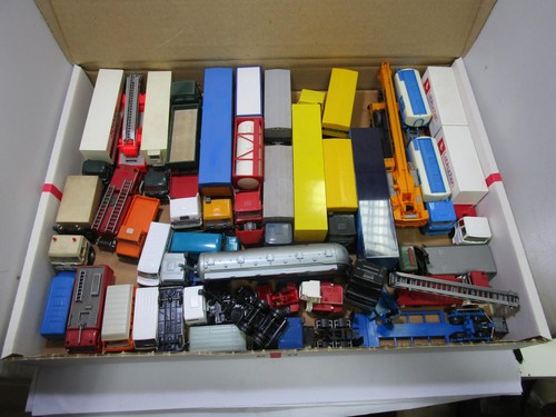 Konvolut versch. LKW's "Herpa, Wiking, Joost..." (1:87) -33 St.- DF3798