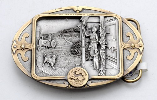  John Deere Hinton LUNCH TIME Traktor Gürtelschnalle 1937 4 Bein Hirsch Markenlogo - Bild 1 von 3