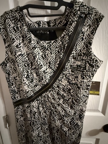Taylor Brand Snakeskin Print Dress With Zipper Accent Women’s Size 14 NWT - Picture 4 of 12