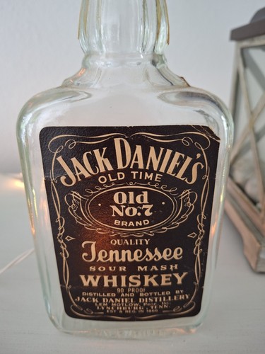 Botella vacía Jack Daniels media pinta etiqueta negra - Imagen 2 de 9