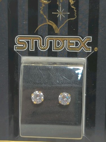 2 x STUDEX Sensitive Stud Earrings 6mm Cubic Zirconia Gold Plated Round 4 prong - Picture 5 of 6