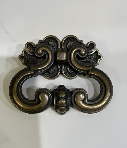 Vintage 4er Set verzierte Messing Schubladengriffe Landhaus Oma Kern - Bild 1 von 8