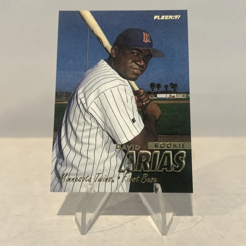 1997 Fleer Rookie #512 David Arias (Ortiz) – Minnesota Twins