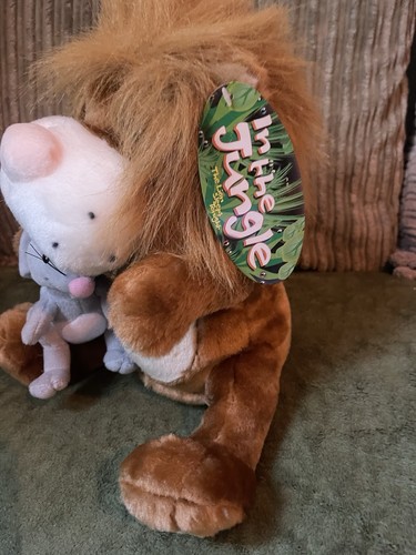 Funtime Gifts GEMMY Singender Löwe & Maus Der Löwe schläft heute Nacht Plüsch mit Etikett - Bild 2 von 2