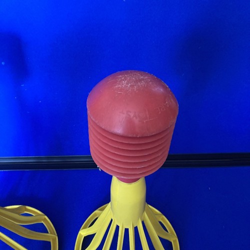 Vintage Set 2 Tupperware Toys Pop-A-Lot Ball Shooters with 1 ball - Picture 4 of 12