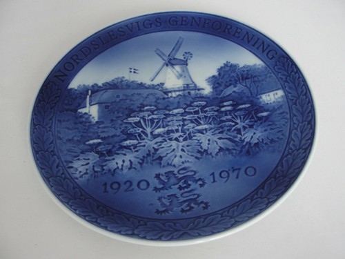 ROYAL COPENHAGEN PLATE HANDPAINTED - Picture 29 of 44