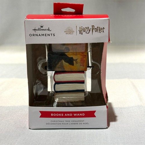 Ornement HALLMARK - Monde des Magiciens - LIVRES ET BAGUETTE Harry Potter