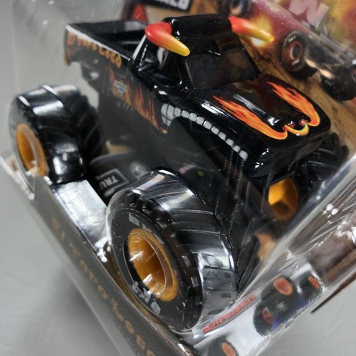 2022 Spin Master Monster Jam EL TORO LOCO con barra impennata serie 22 scala 1:64 - Foto 4 di 11