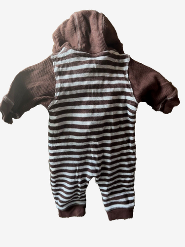 Baby Gap long sleeve, hooded, striped one piece with pockets, newborn -3 months - Picture 2 of 2