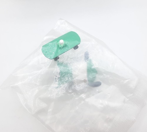 Sanrio Pochacco skateboard 1.5" mini gacha figure toy - Picture 2 of 2