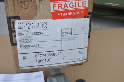 Regulador EMERSON Fisher 627R 627-1217-610703 5-20 PSI 1/8 ORIFICIO NUEVO - Imagen 2 de 4