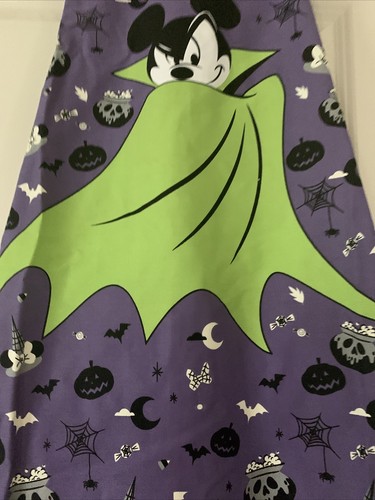 New Disney Mickey Mouse Halloween Un-Boo-Lievable DRACULA Adult Apron - Picture 3 of 9
