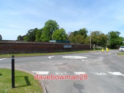 FOTOWAND UMGEBUNG CRICKETPLATZ OFFORD DARCY 2013