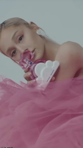 Ariana Grande Cloud Pink Eau de Parfum 30ml Uk Seller Best Of Best Product Fast - Picture 3 of 4
