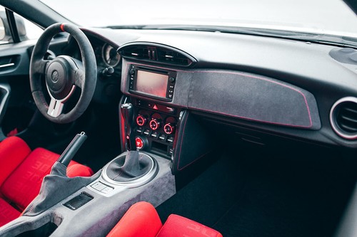 . TOYOTA GT86 SUBARU BRZ SCION Full Alcantara Steering wheel included - Picture 9 of 10