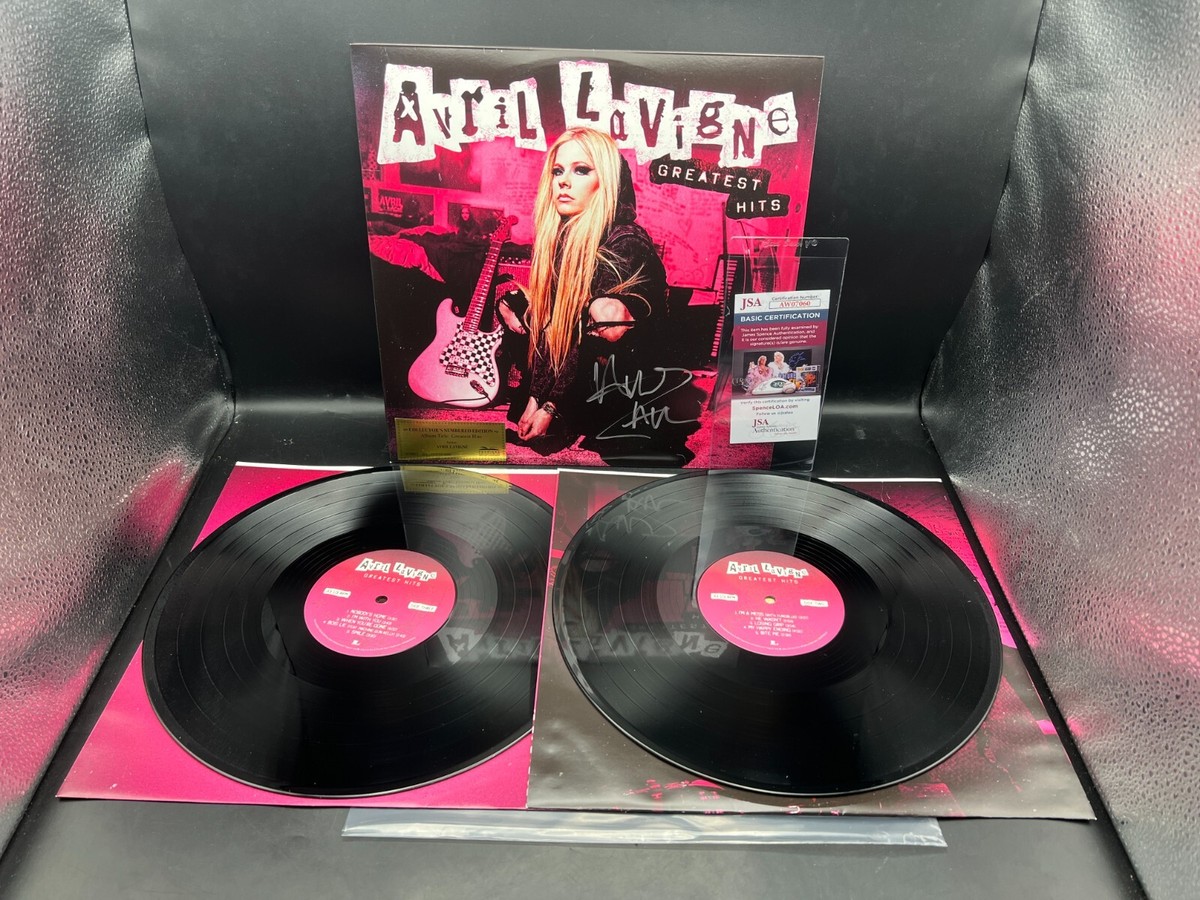 Avril Lavigne サイン入りCD Avril Lavigne Signed CD Under My Skin With Proof | eBay