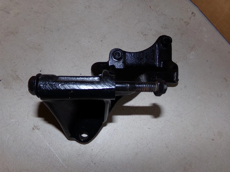 1964 65 66 Plymouth Barracuda Valiant Alternator Mount Bracket 2463533 OEM 6 cyl - Image 2 of 4