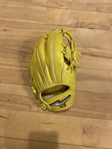 Mizuno Global Elite Yellow Baseball Glove Youth/Adult Durable Leather, Used