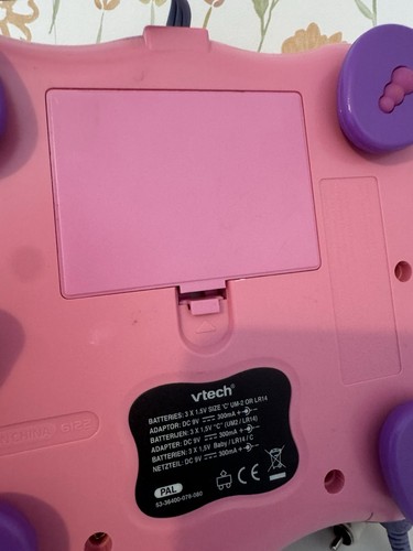 Pink VTECH V Smile Kids Tv Learning System Console with 2 games  & Controller - Picture 7 of 8