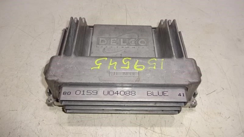 Engine ECM 3.1L ID: 9361735 Fits 1999 Chevrolet Malibu 537497 Foto 2 de 4