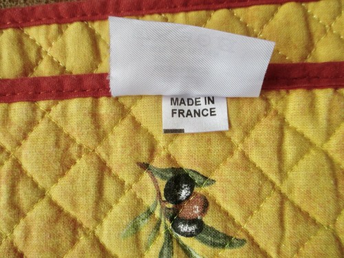 Tissus Toselli Nice France 100% Cotton Quilted Placemat Yellow Red Olives SET/6 - Picture 4 of 16
