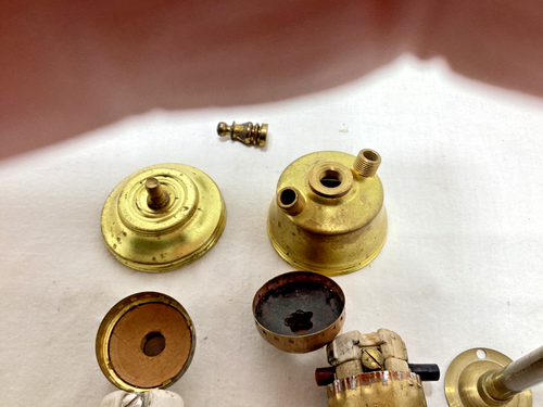 Brass Double Cluster w/push-thru sockets w/finial #4551 - Picture 6 of 9