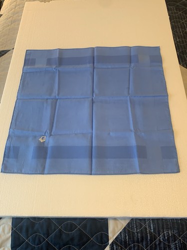 DIOR POCKET SQUARE TARHEEL BLUE VINTAGE EMBROIDERED LOGO CLEAN CONDITION - Picture 4 of 10