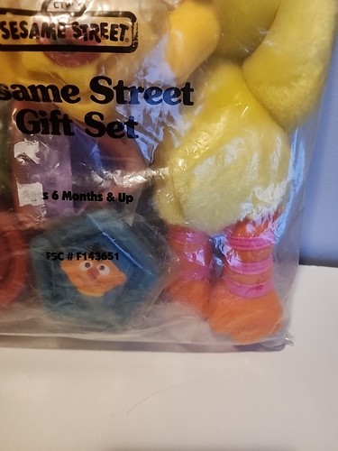 Sealed Avon 1998 Sesame Street Gift Set Plush Big Bird & Toys Blocks Elmo Tyco - Picture 5 of 8