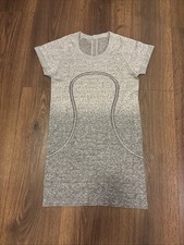 Lululemon Swiftly Tech Short Sleeve Crew In Ombr  Gray Size 4 NWOT